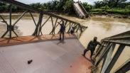 Jembatan Penghubung Desa Darussalam Aceh Utara Putus Diterjang Banjir