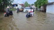 Jalan Provinsi Penghubung Kudus-Purwodadi Terendam Banjir Setinggi 50 Centimeter