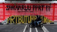 Mural "PRT Butuh Perlindungan" di Jembatan Kewek Yogyakarta