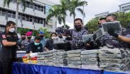 Penampakan 179 Kg Kokain Senilai Rp1,2 Triliun Diamankan TNI AL