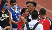 Momen Pelari Maraton Indonesia Rebut Emas SEA Games hingga Ditolong Tenaga Medis