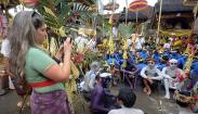 Tradisi Ngerebeg di Bali Ramai Disaksikan Wisatawan Mancanegara