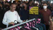 Beruntung, Anak Ini Dibelikan Mainan oleh Presiden Jokowi di Pasar Malam