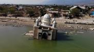 Foto Masjid Terapung Palu Sebelum dan Sesudah Diguncang Gempa