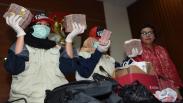 KPK Sita Barang Bukti Uang Rp1,5 M Hasil OTT Bupati Cianjur