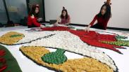 Unik, Lonceng Natal Terbuat dari Kue Tradisional Karya Mahasiswa Ubaya
