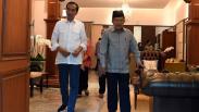 Aksi Jokowi Nge-vlog Bareng Warga Makassar