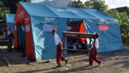 Hari Pertama Sekolah Pascatsunami Lampung, Murid Belajar di Tenda Darurat