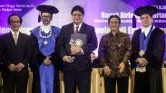 3 Menteri Kabinet Kerja Raih Penghargaan Johannes Award dari UGM