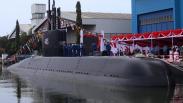 Menhan Ryamizard Ryacudu Luncurkan Kapal Selam KRI Alugoro-405