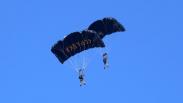 Aksi Siswa Kopaska Terjun Tempur Free Fall dari Ketinggian 6.000 Kaki Aksi Siswa Kopaska Terjun Tempur Free Fall dari Ketinggian 6.000 Kaki