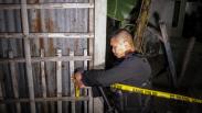Polisi Geledah Rumah Terduga Pelaku Peledakan Pospam Kartasura