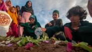 Suasana Haru Ziarah di Pemakaman Massal Korban Bencana Alam Palu