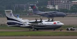 Pesawat Amfibi Terbesar di Dunia Terbang Perdana