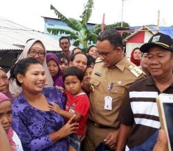 Anies Janji Tuntaskan Masalah Pelik di Kampung Akuarium 