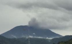 Gunung Agung Kembali Erupsi, WNA asal Norwegia Nekat Mendaki