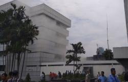 Korsleting AC, Lantai 2 Gedung DPR Terbakar