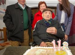 Berulang Tahun ke-113, Ini Resep Umur Panjang Pria Tertua Dunia