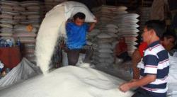 Masyarakat Keluhkan Kualitas Beras Operasi Pasar Setara Rastra