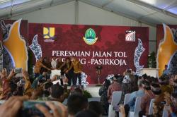 Mangkrak Sejak 1996, Tol Soroja Bandung Diresmikan Presiden Jokowi