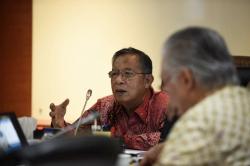 Harga Beras Naik, Menko Darmin Minta Bulog Percepat Operasi Pasar