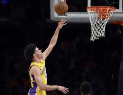 Lonzo Ball Pecahkan Rekor LeBrown James