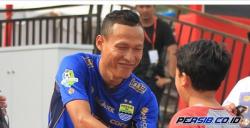 Putuskan Hengkang, Jajang Sukmara Berat Tinggalkan Persib