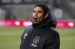 Pecat Keizer, Ajax Tunjuk Legenda Belanda Jadi Pelatih Sementara