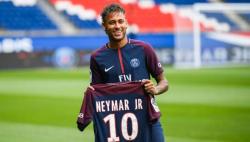 Setelah Neymar, Ini 10 Transfer Paling Mengejutkan