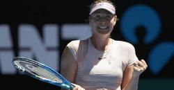 Sharapova Gemetar saat Kembali Ayunkan Raket di Melbourne 