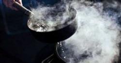 Tak Mau Diam, Wanita 96 Tahun Disiram Air Mendidih oleh Perawat