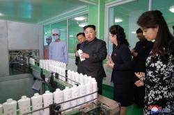 Heboh Foto Kim Jong Un ke Pabrik Kosmetik di Tengah Ketegangan soal Nuklir