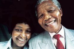 Mantan Istri Nelson Mandela Meninggal Dunia