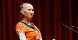 Robot Warga Negara Saudi 'Sophia' Ternyata Idolakan Shah Rukh Khan
