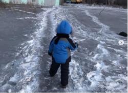 Bikin Kaget, Salju Berwarna Hitam Selimuti Kazakhstan