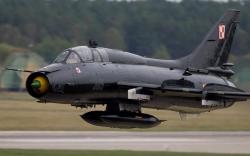 Pesawat Tempur Sukhoi-22 Milik Garda Revolusi Iran Jatuh