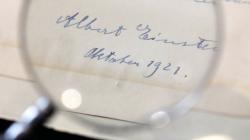 Surat Cinta Albert Einstein untuk Seorang Mahasiswi Terjual Rp82 Juta