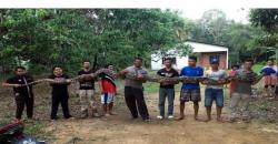  Hiii... Ada Ular Piton Sepanjang 6 Meter di Sumur