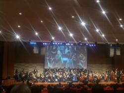 Jadi Konduktor Dadakan, Begini Gaya Kocak Indro Warkop