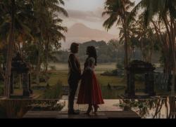 Siap Dinikahi Bobby, Kahiyang Ayu Dikenal Humble dan Santun