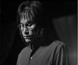 Mengenang Kembali â€œLilin-Lilin Kecilâ€ dalam Film Chrisye