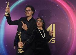 Vokalis Payung Teduh Mundur, Endah N Resha Sedih