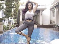 Liza Natalia: Zumba Bisa Memperindah Bentuk Tubuh