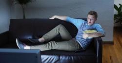 Jangan Anggap Enteng, Orang Sering Begadang Lebih Cepat Meninggal