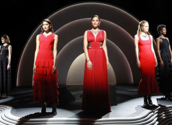 Inspirasi Busana Satin Tren Musim Semi 2018 