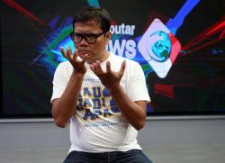 Soleh Solihun Jadi Sutradara, Stand Up Comedy Tetap Jalan