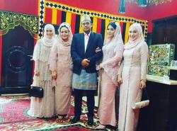 Sosok di Balik Gaun Kebaya Kahiyang Ayu saat Haroan Boru di Medan