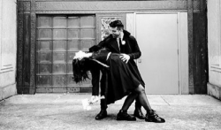 Christina Perri dan Paul Costabile Resmi Menikah