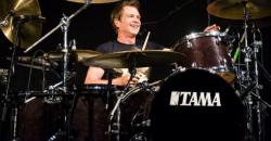 Mengenal Parkinson, Penyebab Kematian Drummer Legendaris Mr. Big