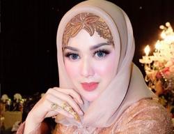 Cerai, Lucky Hakim Akan Berikan Hadiah Emas pada Tiara Dewi